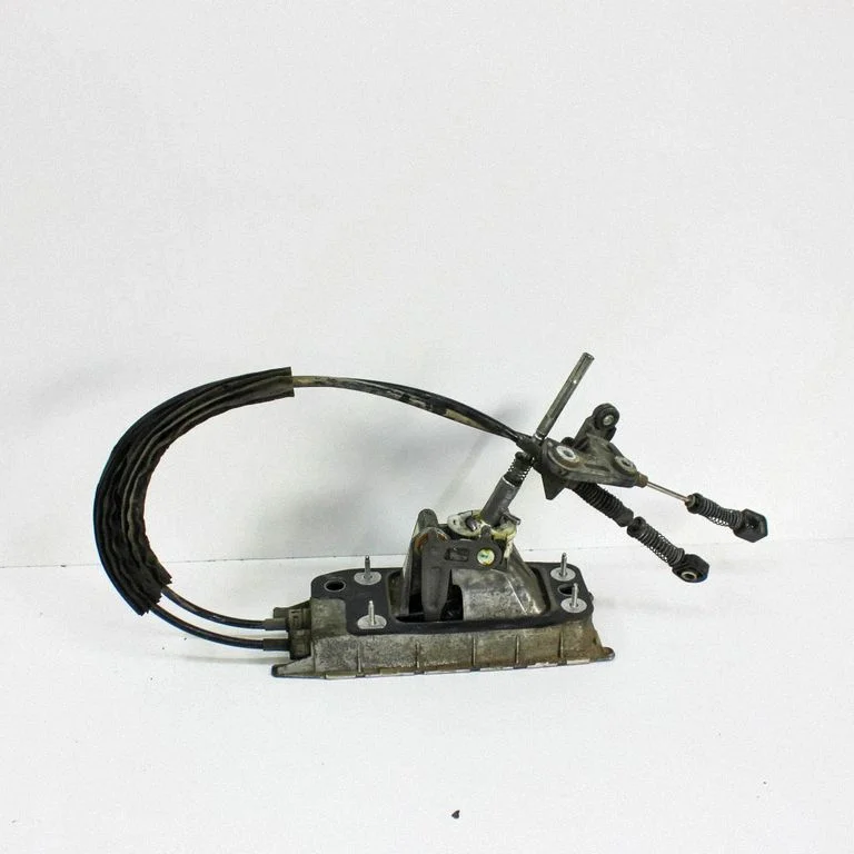 Pārnesumu pārslēgšanas mehānisms (kulise) 1T0711049BF