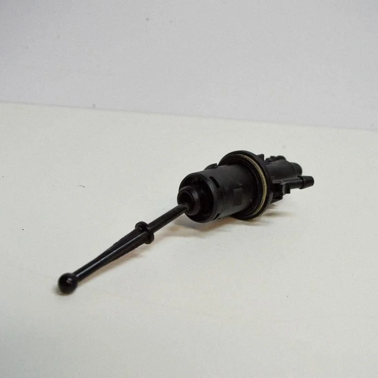 Clutch slave cylinder – Volkswagen Caddy (2004-2010)