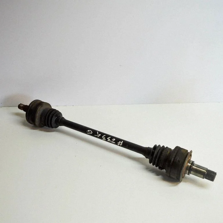 Rear driveshaft – left
