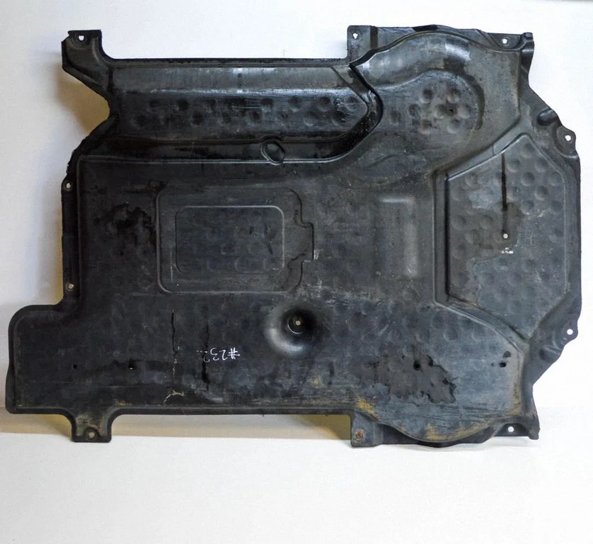 Motora dibena aizsargs – Mercedes-Benz C klase AMG W204 (2007-2014)