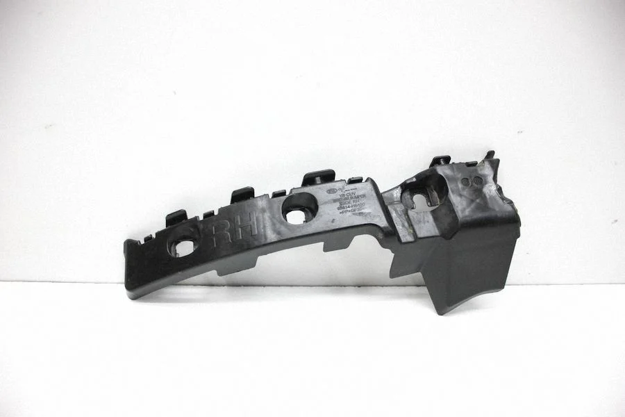 Rear bumper mounting bracket – KIA Stonic (2017-)