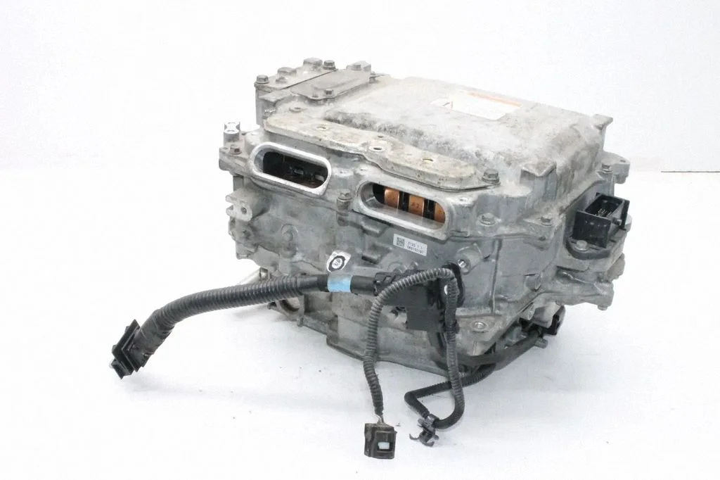 Przetwornica napięcia (inwerter) – Lexus IS III XE30 (2013-2020)