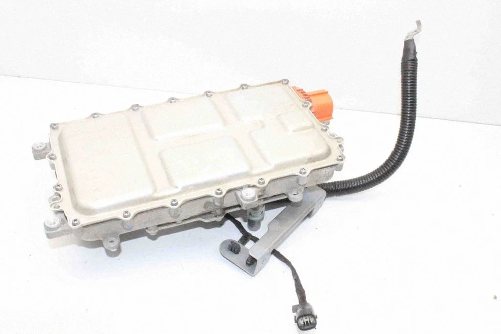 Invertors (sprieguma pārveidotājs) – Ford Kuga III (2020-)