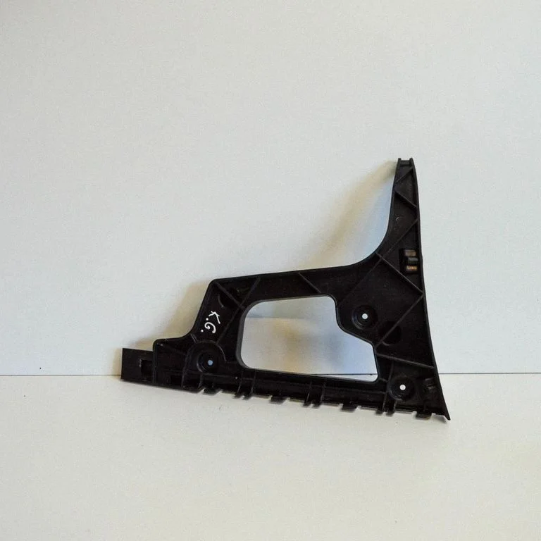 Rear bumper mounting bracket 8T0807453