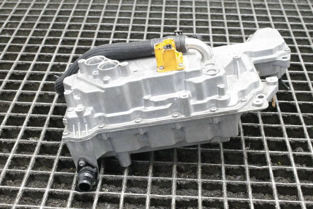 Invertors (sprieguma pārveidotājs) – Opel Combo E (2018-)