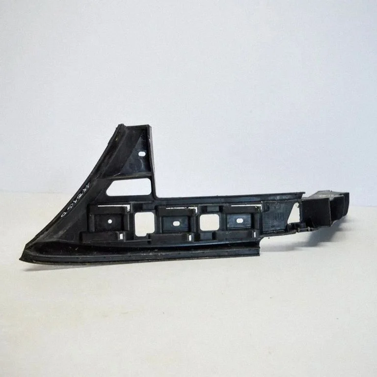 Aizmugurējā bufera turētājs 1T0807376B