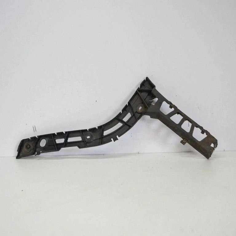 Mocowanie zderzaka tylnego 8X2317B930AF