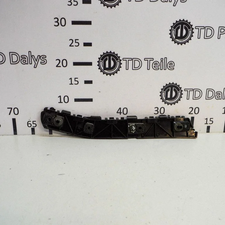 Rear bumper mounting bracket GV4417E850A