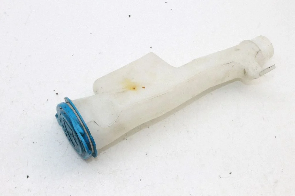Window washer liquid tank fill tube – Honda HR-V (2015-2020)