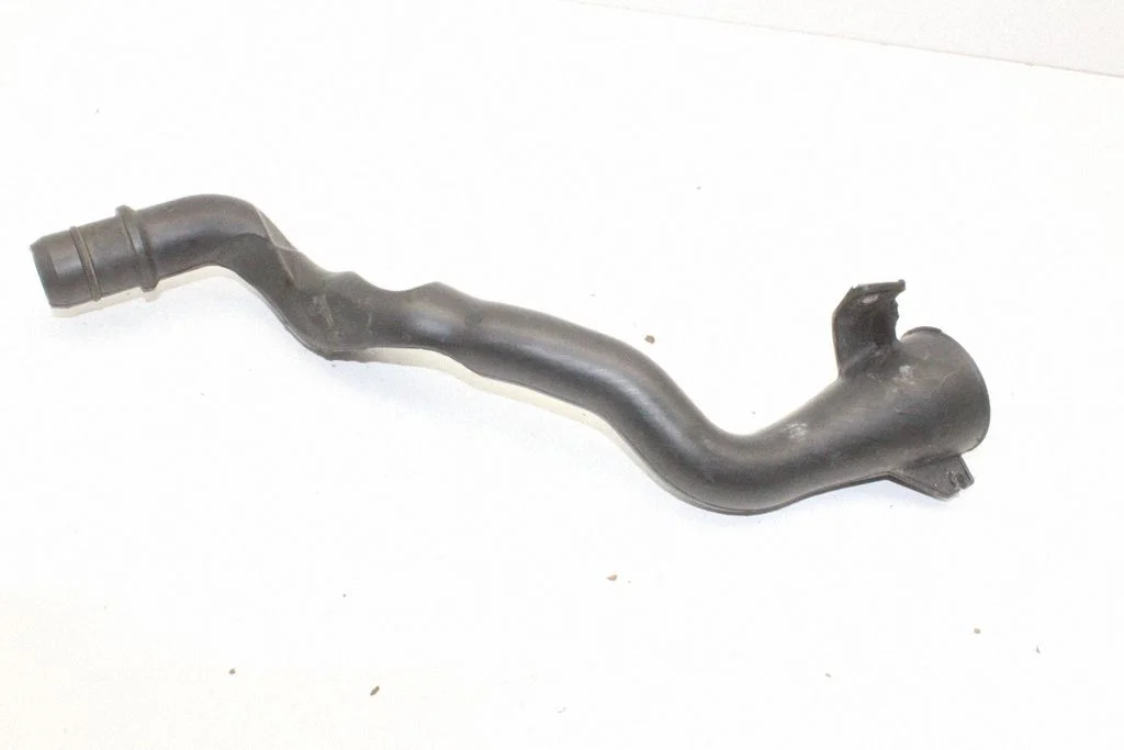 Wlew zbiorniczka spryskiwacza – Volvo S60 (2011-2013)