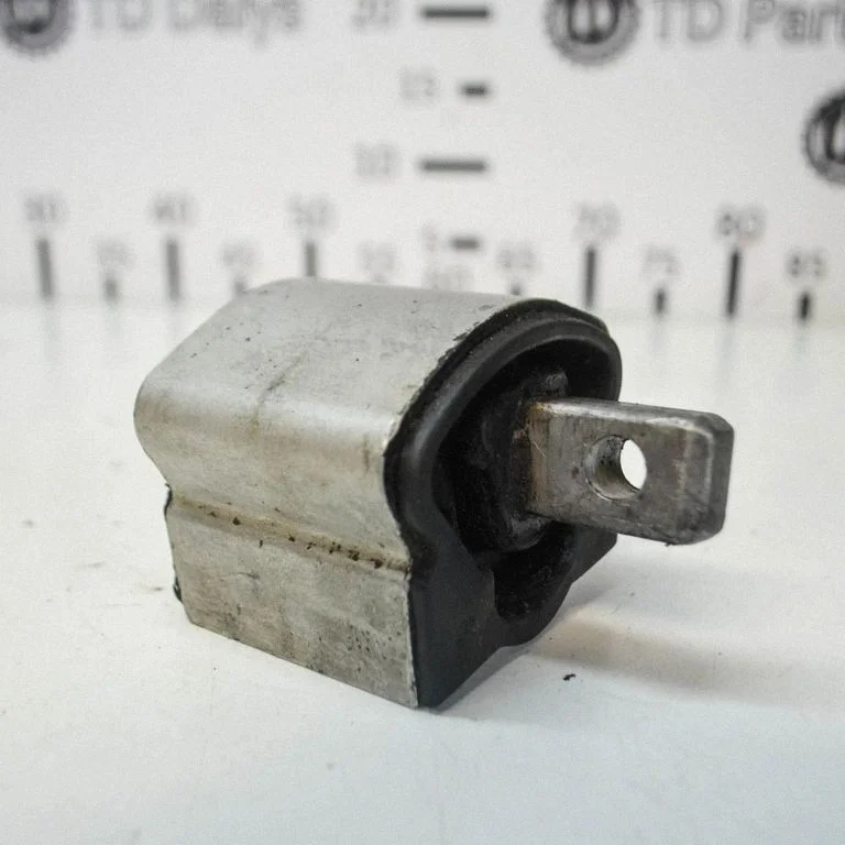 Poduszka skrzyni biegów A2122400418
