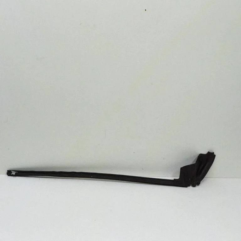 Esiukse tihend (kere pool) – BMW 4-seeria F32 F33 (2013-2020)