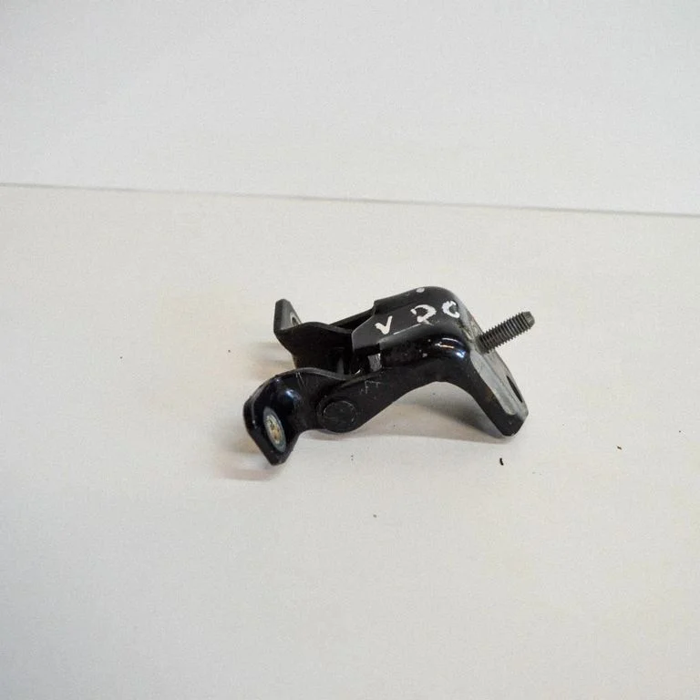 Tagaukse ülemine hing – Mazda 3 II (2009-2013)