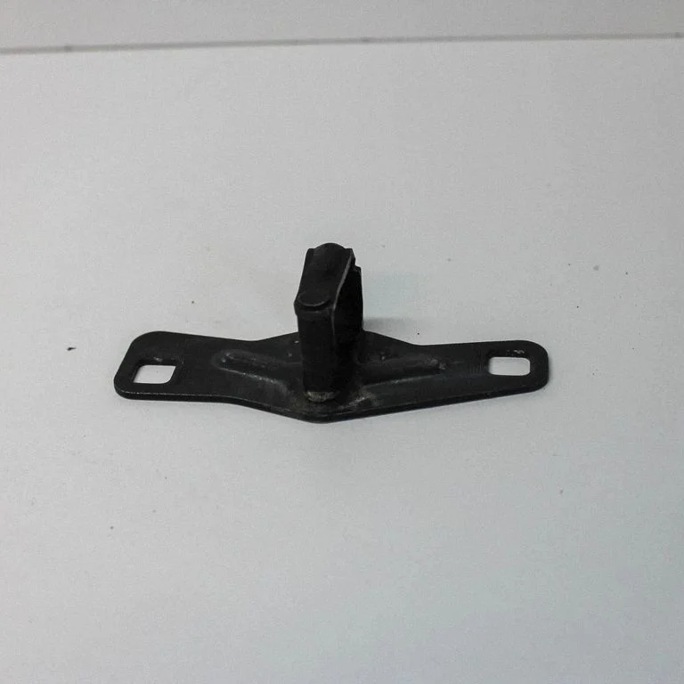 Rear door lock loop/hook striker – Audi A4 S4 B7 8E 8H (2005-2008)