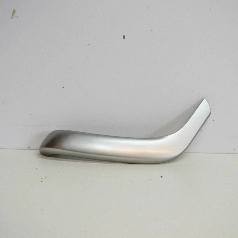Front door card panel trim – KIA Sorento (2010-2014)