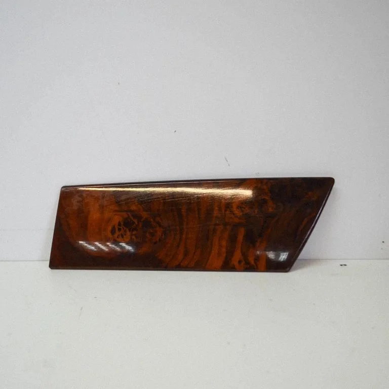 Boczek drzwi tylnych 8X23F05H20AB