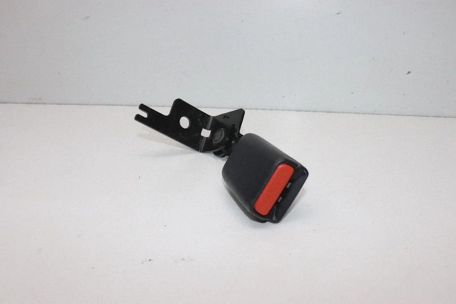 Rear seatbelt buckle – Jeep Grand Cherokee (2010-2021)
