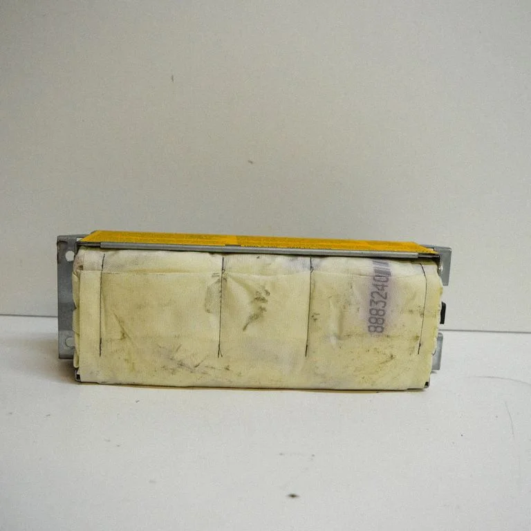 Passenger airbag – Volkswagen Phaeton (2002-2016)