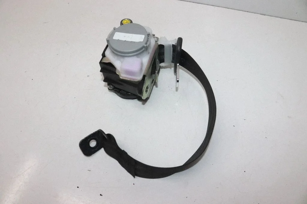 Rear seatbelt – Porsche Macan (95B) (2019-)