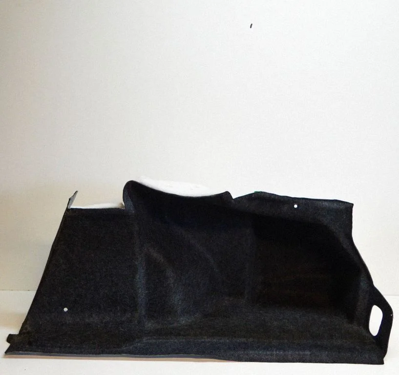 Boczny panel tapicerki bagażnika FR3B6345422AE3ZRE