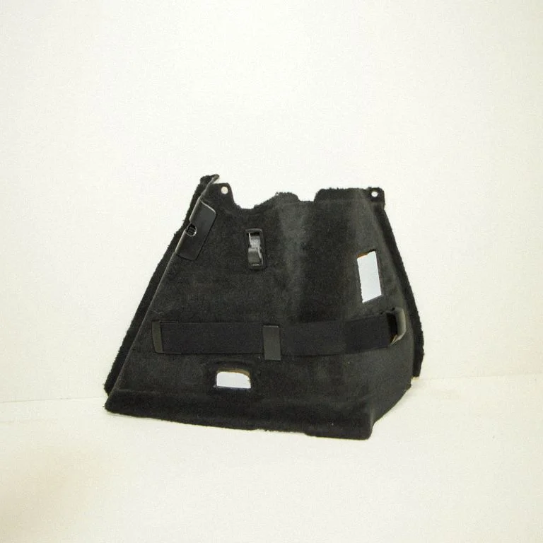 Trunk/boot side trim panel