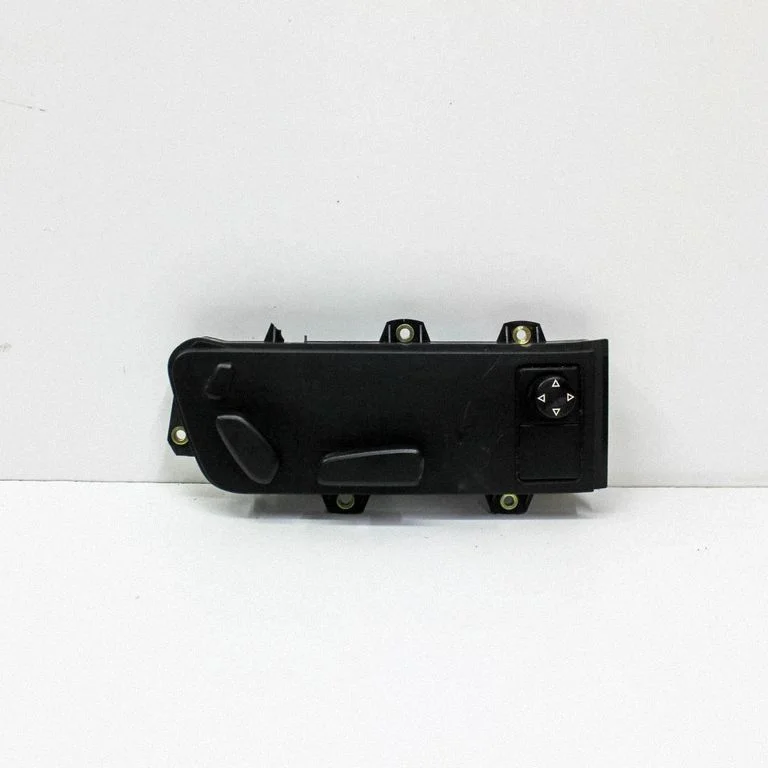 Seat control switch – Volkswagen Phaeton (2002-2016)