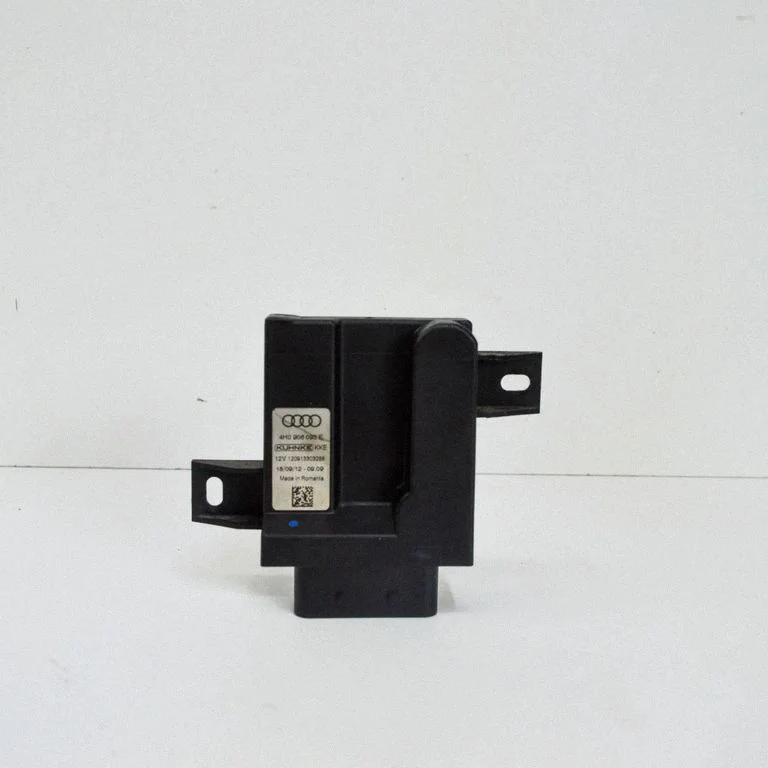 Fuel injection pump control unit/module 4H0906093E
