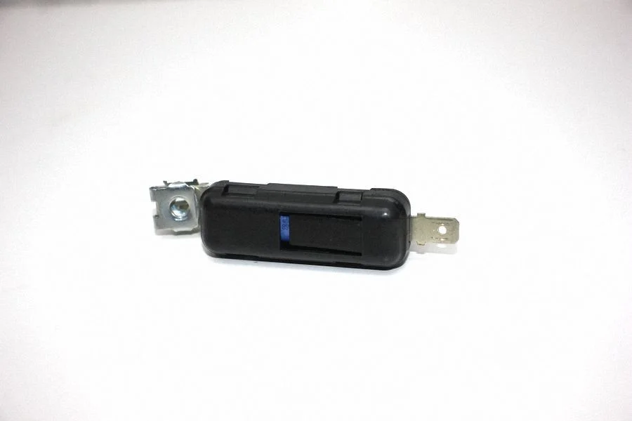 Antenas pastiprinātājs – Chrysler 300C (2011-)