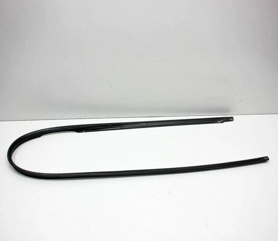 Rubber seal front door (on door) – Audi A5 (2016-2024)