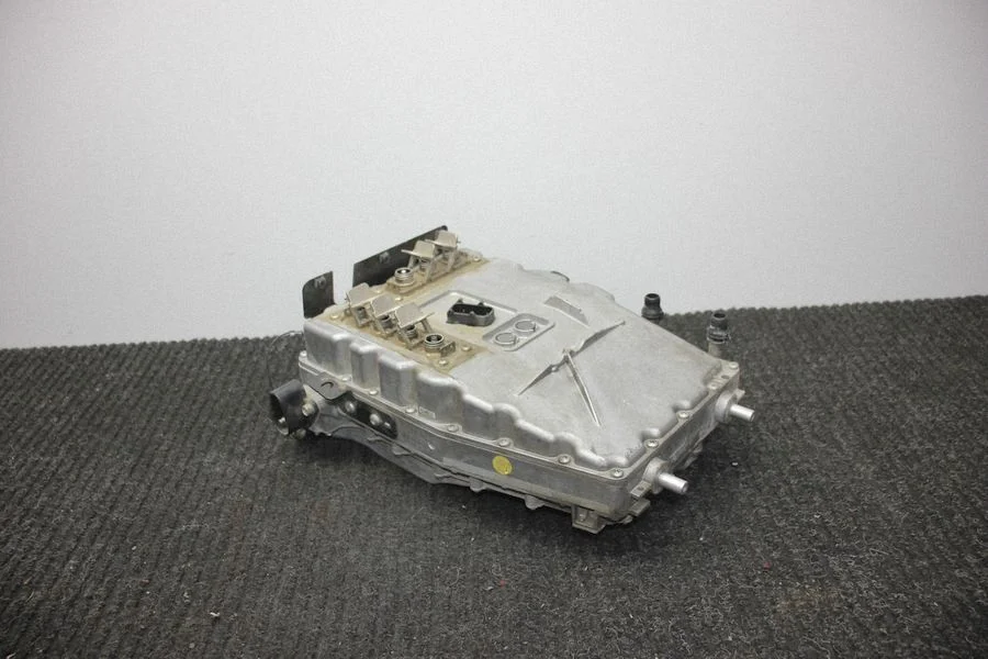 Voltage converter inverter – Porsche Cayenne (92A) (2010-2017)