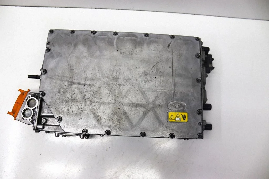 Invertors (sprieguma pārveidotājs) – Land Rover Range Rover Sport L461 (2022-)