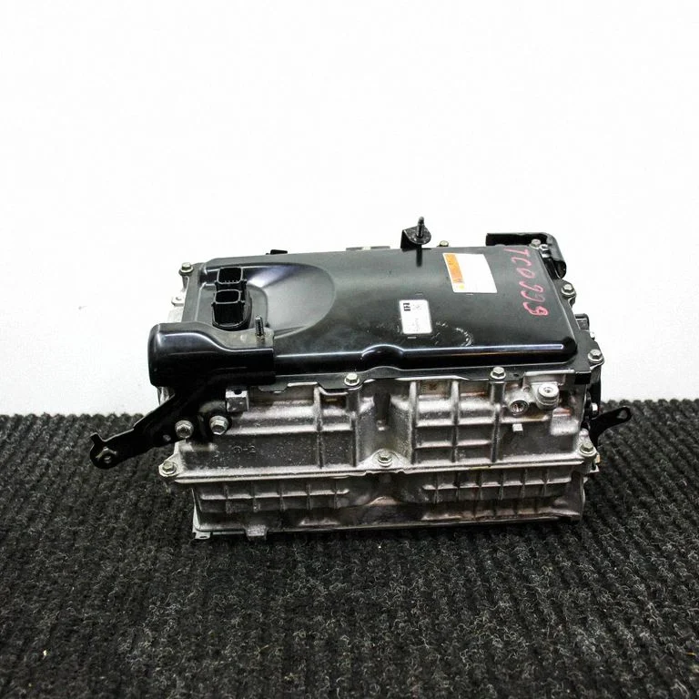 Voltage converter inverter – Toyota Corolla E210 E21 (2018-)