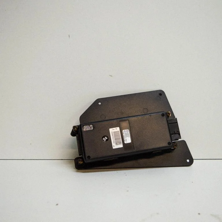 Phone control unit/module – Volkswagen Phaeton (2002-2016)