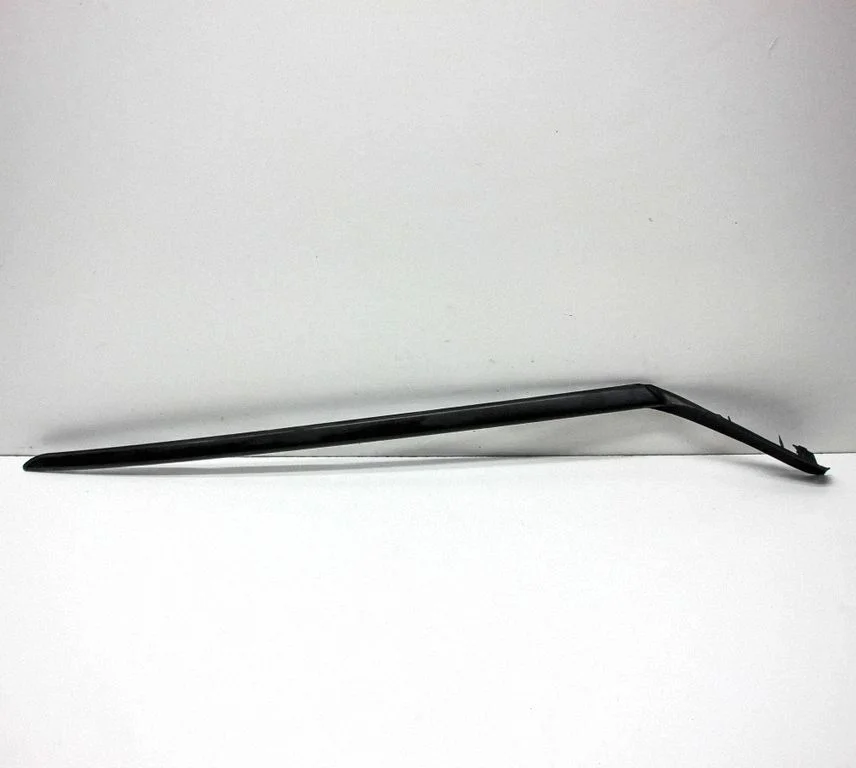 Vējstikla apdare – Volvo V60 (2018-)