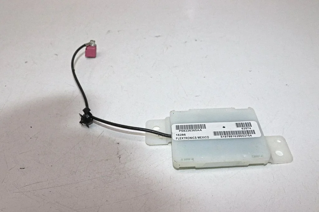 Antena systemu bezkluczykowego P68226365