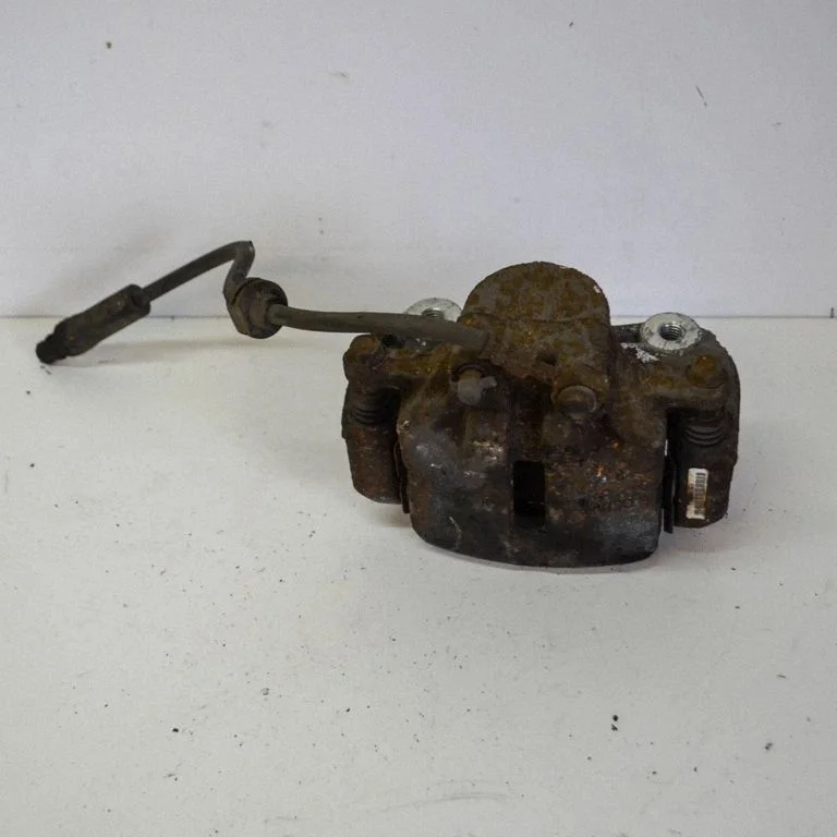 Front brake caliper – right