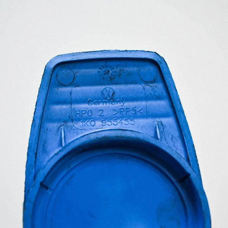 Zbiorniczek spryskiwacza 1K0955455