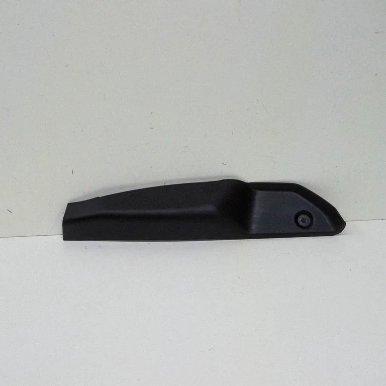 Rear/tail light trim molding – BMW 5 Series GT F07 (2010-2017)