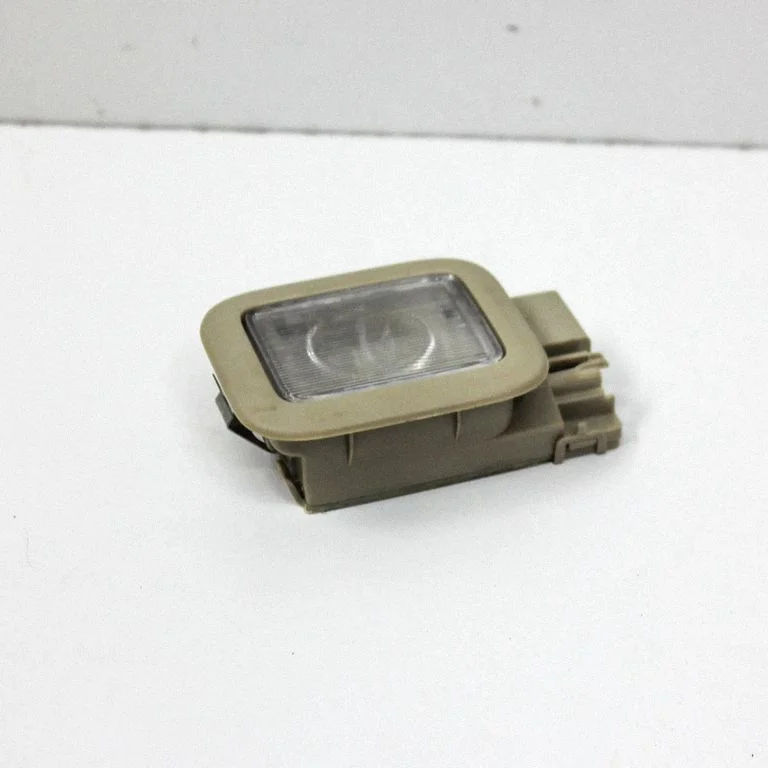 Front seat light – Ford Escape (2001-)