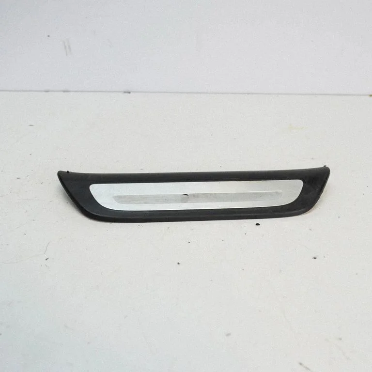 sill trim set (inner) – Audi RS Q3 (2013-2018)