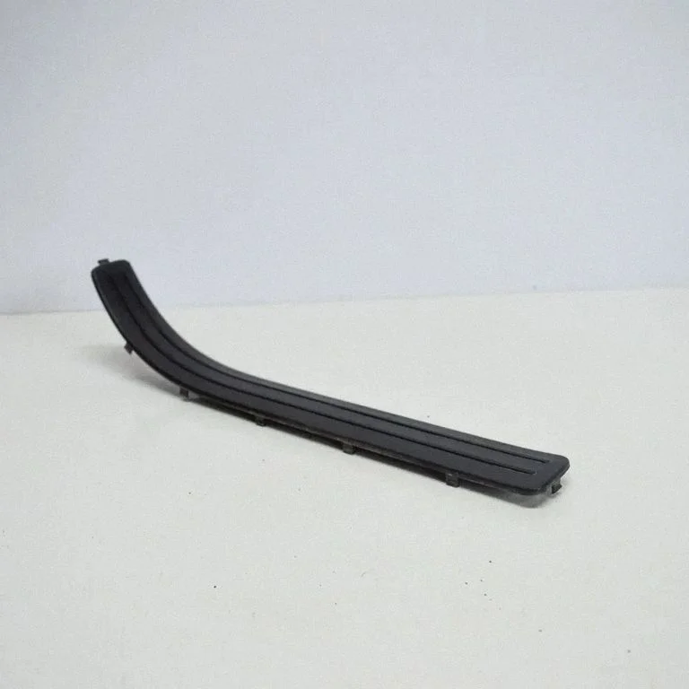 Listwy progowe wewnętrzne (komplet) – Volkswagen Touareg I (2002-2010)