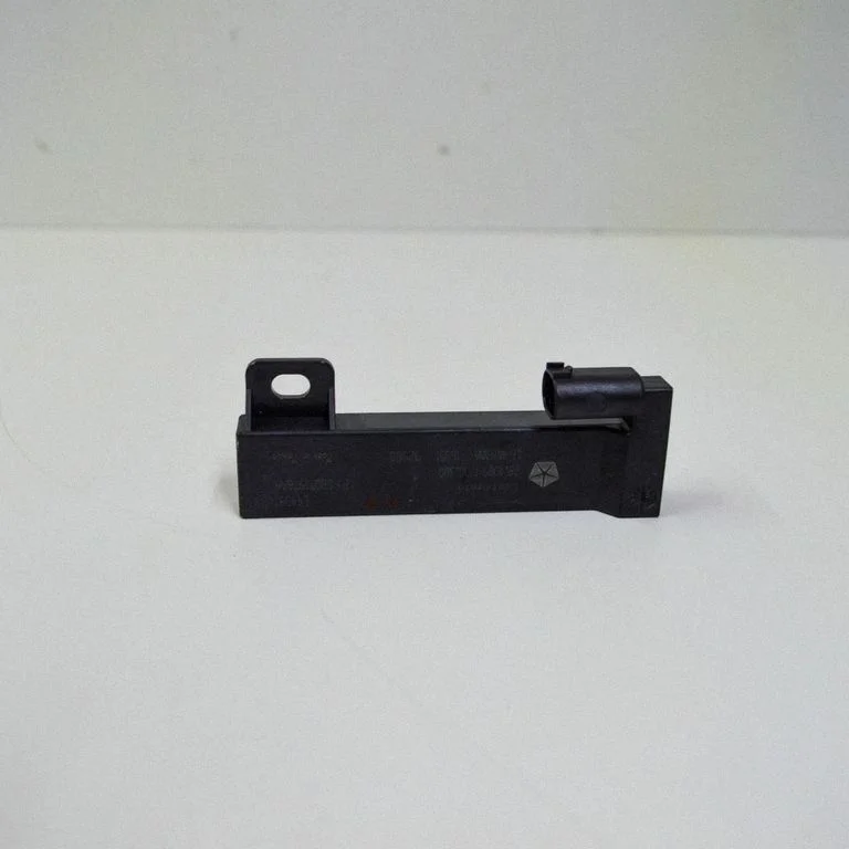 Bezatslēgas sistēmas antena – Dodge Challenger (2008-2023)