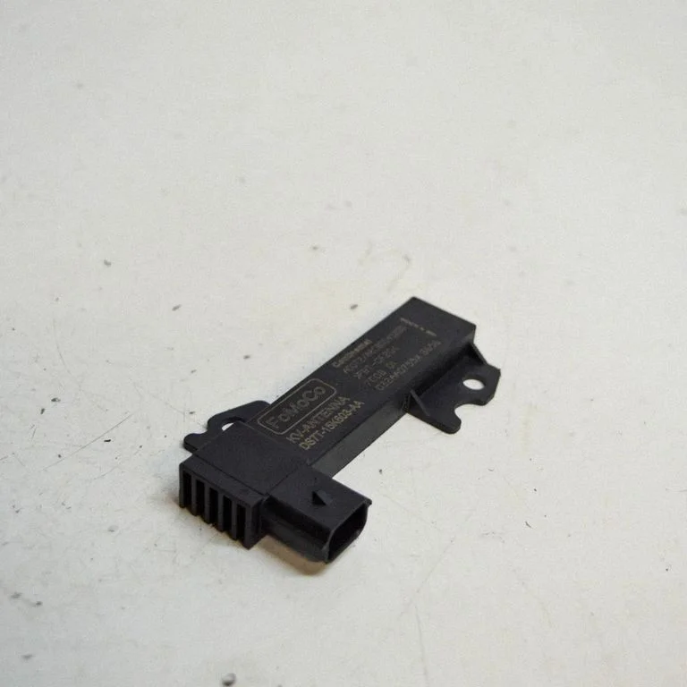 Antena systemu bezkluczykowego – Ford Kuga II (2013-2019)
