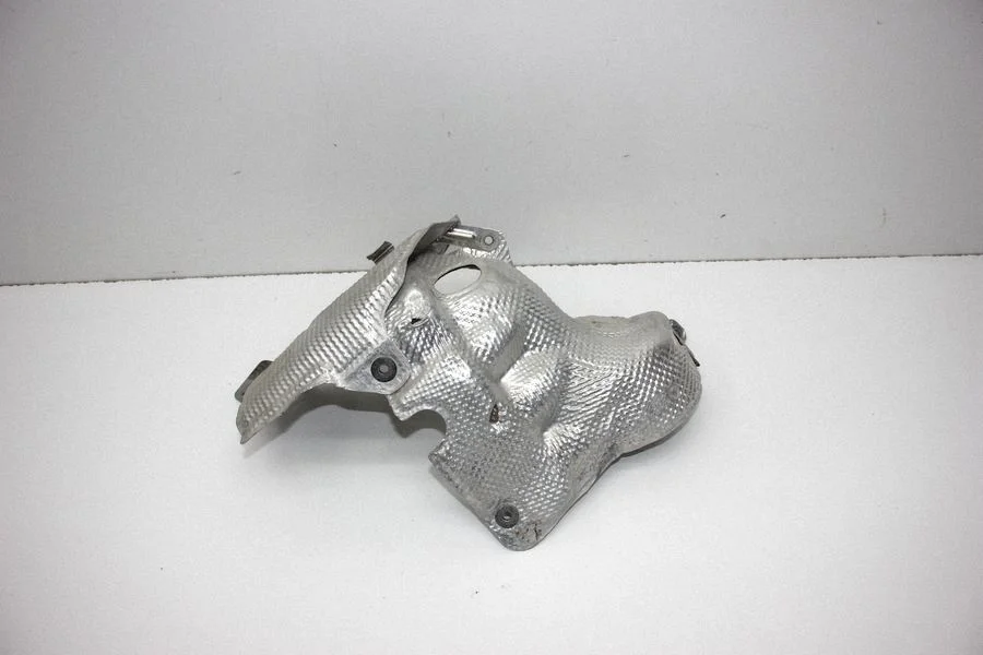Exhaust heat shield 50549805