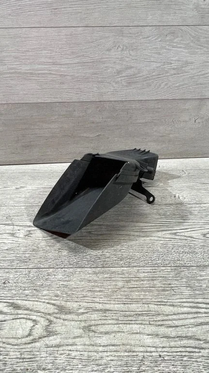 Piduri jahutuse õhukanal – BMW 1-seeria E82 E88 (2007-2014)