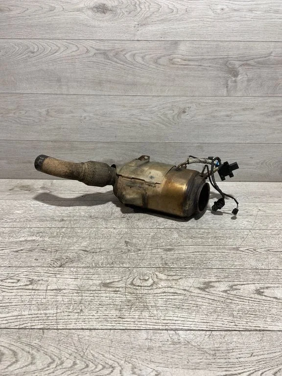 Katalüsaator/ FAP/DPF tahkete osakeste filter 7799596