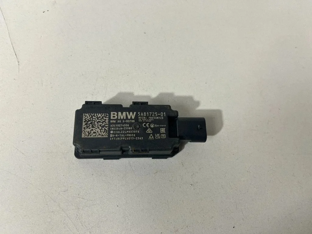 Bezatslēgas sistēmas antena – BMW X5M G05 F95 (2019-)