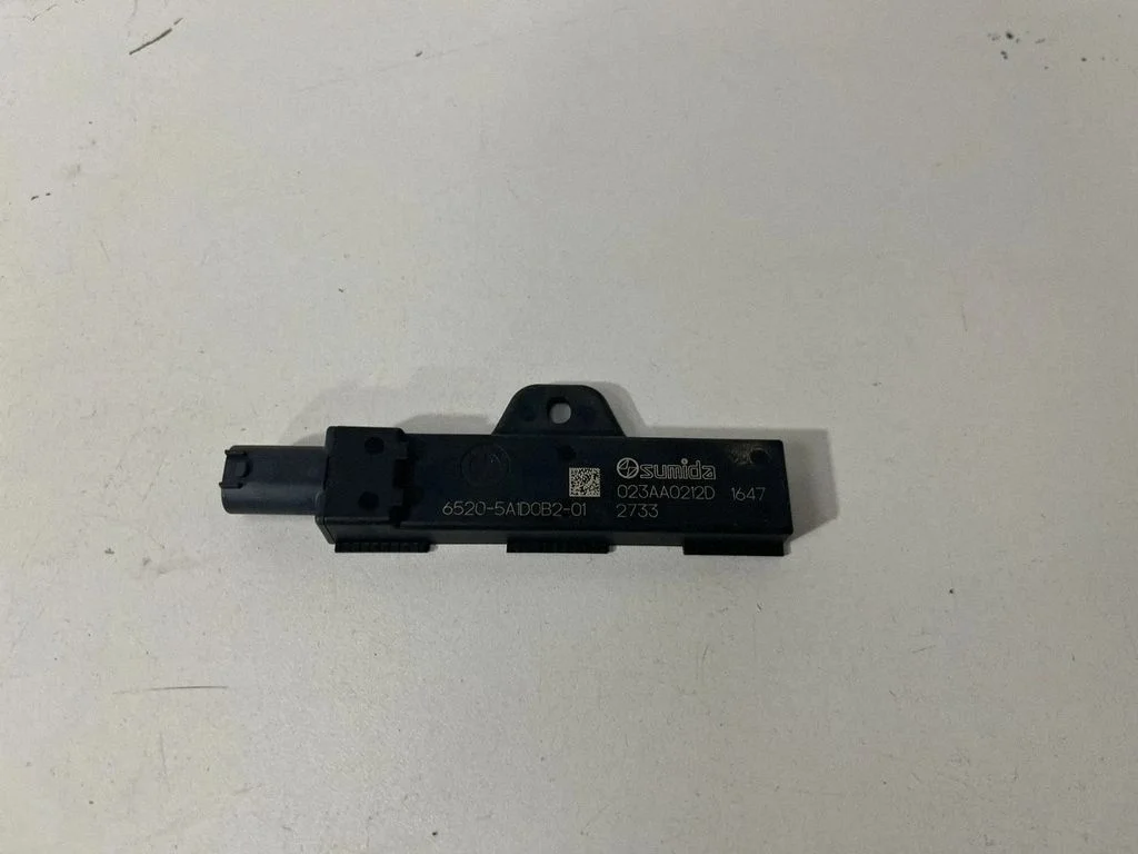 Bezatslēgas sistēmas antena – BMW X5M G05 F95 (2019-)