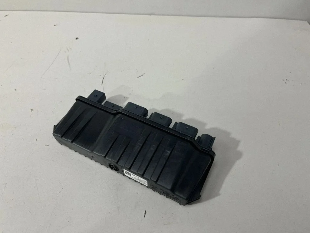 Vooluregulaatori relee – BMW X5M G05 F95 (2019-)