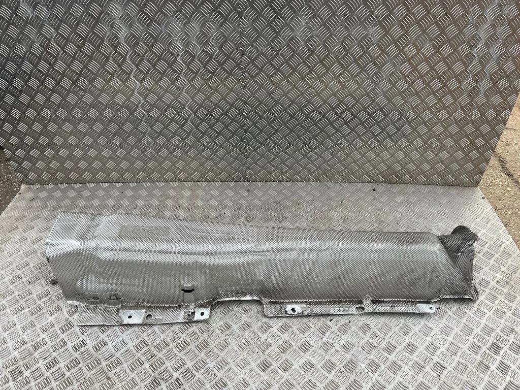 Izplūdes termoizolācija (aizsargs pret karstumu) – Mercedes-Benz B klase W247 (2018-)